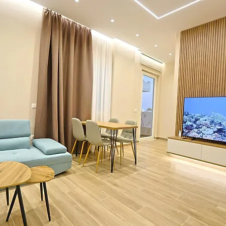 Coastline Luxury & Апартаменты