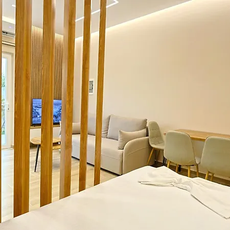 Апартаменты Coastline Luxury & *