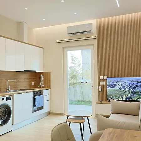 Апартаменты Coastline Luxury &