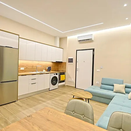 Апартаменты Coastline Luxury &