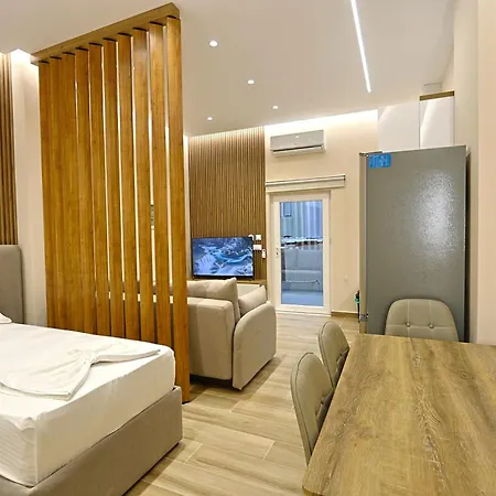Coastline Luxury &